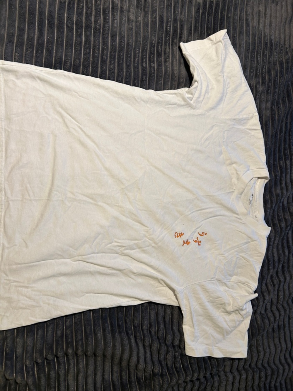 Uniqlo White Junji Ito Printed Neck Logo Tee
